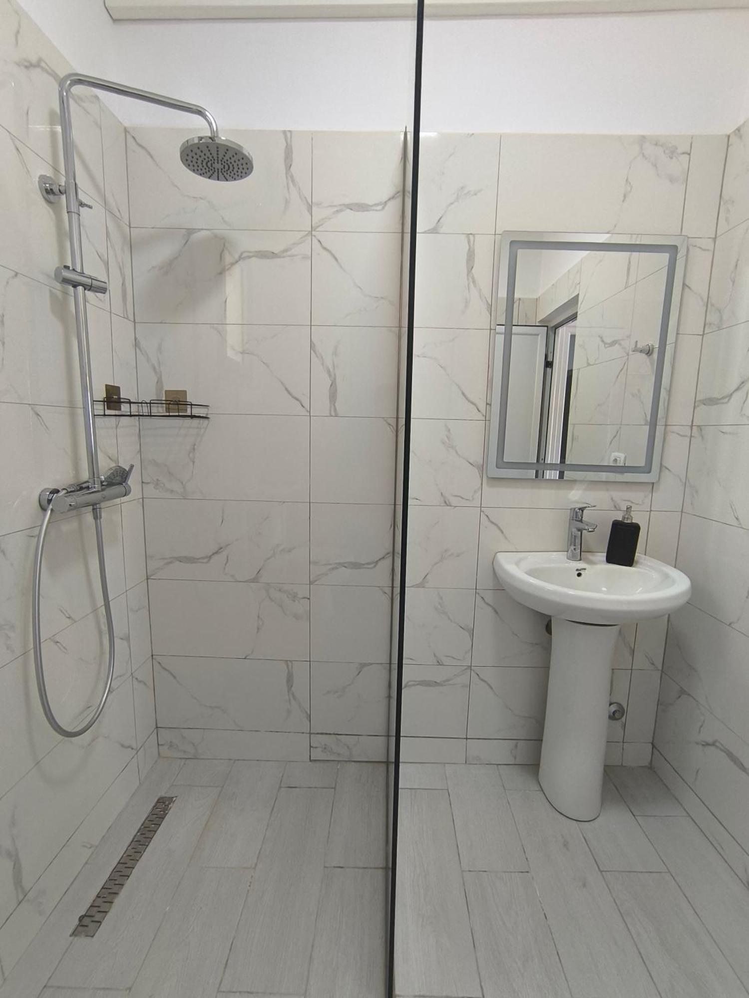 Kaful Apartments Кєпаро Екстер'єр фото